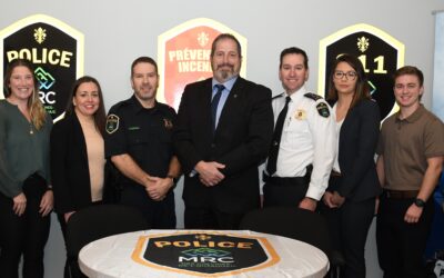 Signature de la convention collective des policiers et policières de la MRC des Collines-de-l’Outaouais
